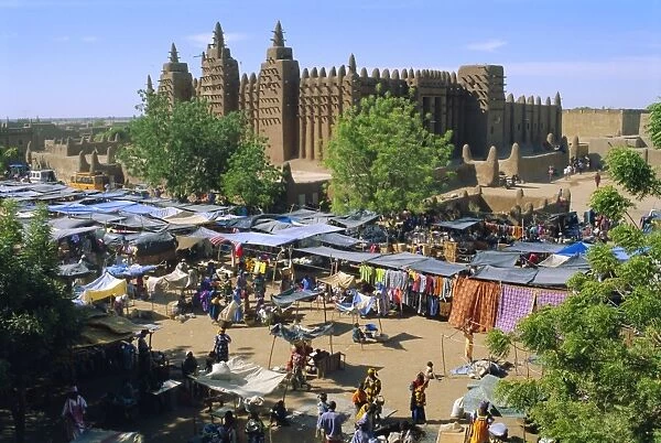 Monday Market in front of the Great Mosque, Djenne, Mali, Africa