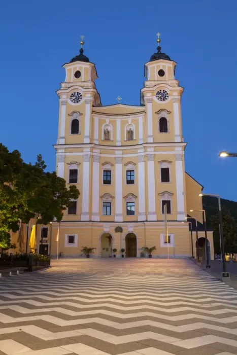 Framed Print : Mondsee Abbey illuminated at dusk, Market Square, Mondsee, Mondsee Lake, Oberosterreich (Upper Austria), Austria, Europe Framed Print : Mondsee Abbey illuminated at dusk, Market Square, Mondsee, Mondsee Lake, Oberosterreich (Upper Austria), Austria, Europe