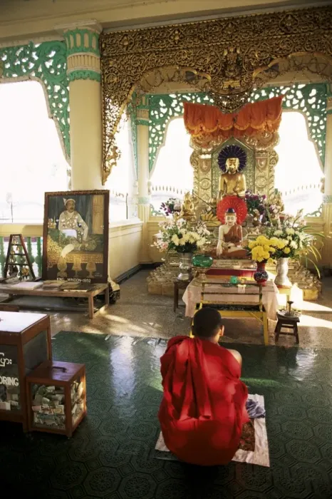 Framed Print : Monk worshipping, Kuthodaw Pagoda, Mandalay, Myanmar (Burma), Asia Framed Print : Monk worshipping, Kuthodaw Pagoda, Mandalay, Myanmar (Burma), Asia