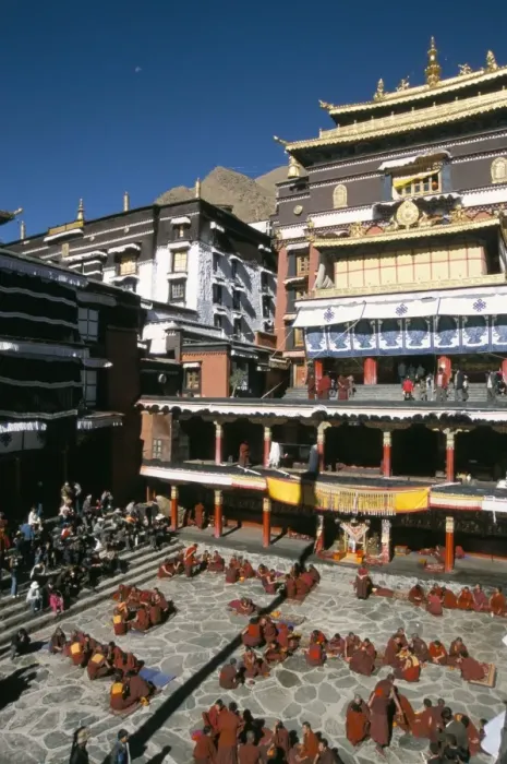 Framed Print : Monks debate in main courtyard, Tashilhunpo monastery, Shigatse (Xigatse) Framed Print : Monks debate in main courtyard, Tashilhunpo monastery, Shigatse (Xigatse)