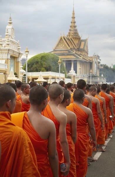 Monks in mourning parade for the late King Sihanouk outside Royal Palace, Phnom Penh, Cambodia, Indochina, Southeast Asia, Asia