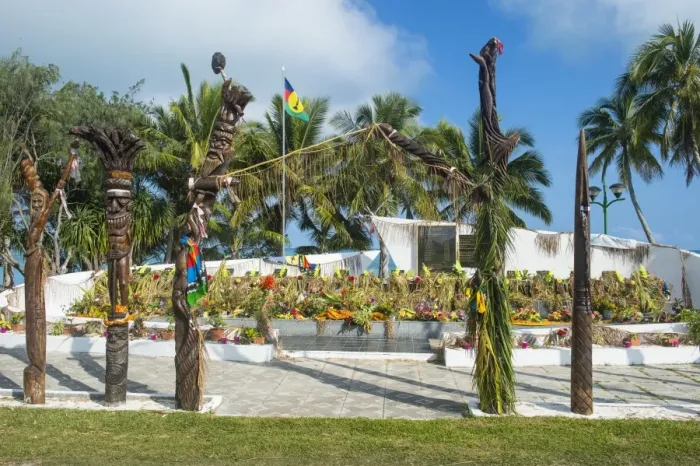 Framed Print : Monument des Dix-Neuf (Monument of 19), Ouvea, Loyalty Islands, New Caledonia, Pacific Framed Print : Monument des Dix-Neuf (Monument of 19), Ouvea, Loyalty Islands, New Caledonia, Pacific