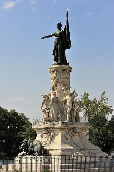 The Monument du Comtat, Avignon, Provence, France, Europe
