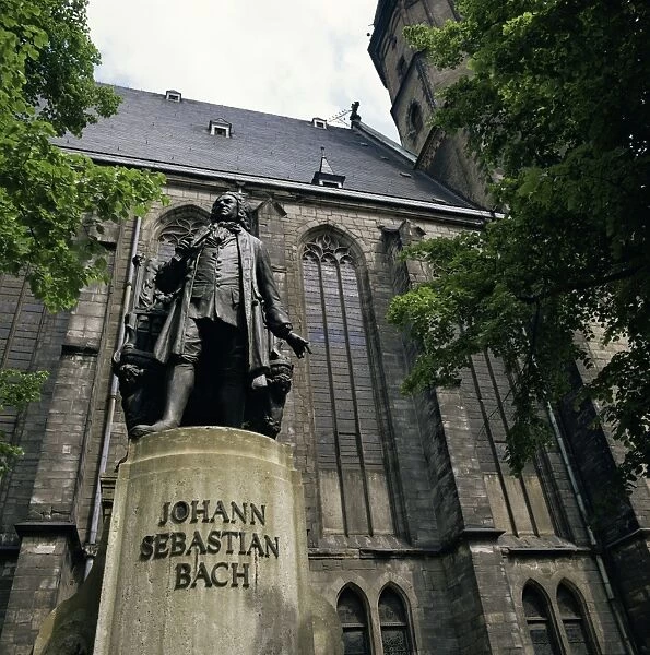 Monument to Johann Sebastian Bach outside St