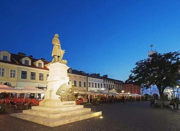 Monument to Tadeusz Kosciuszko, Rynek Town Square, Rzeszow, Poland, Europe