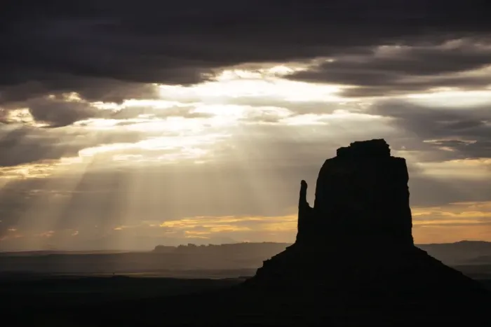 Framed Print : Monument Valley Navajo Tribal Park at dawn, Utah, United States of America, North America Framed Print : Monument Valley Navajo Tribal Park at dawn, Utah, United States of America, North America