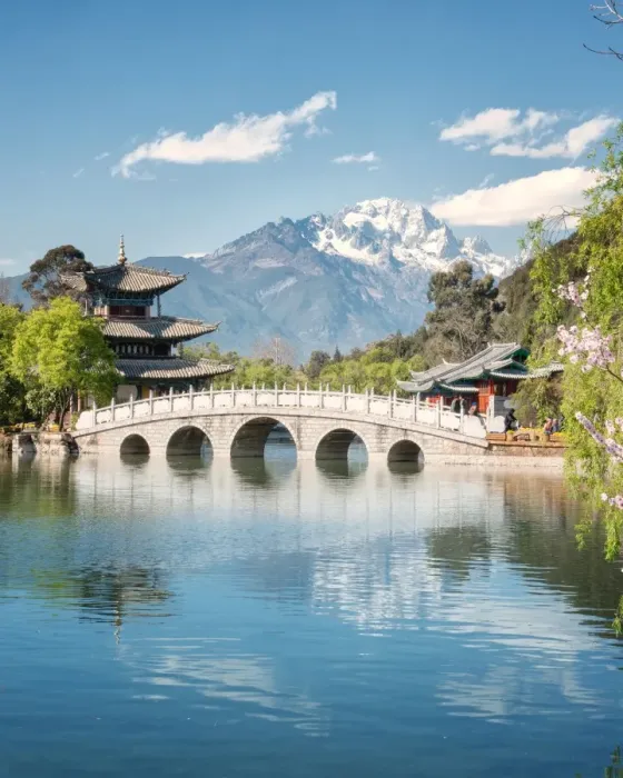 Framed Print : Moon Embracing Pavilion and Suocui Bridge at Black Dragon Pool in Jade Spring Park, Lijiang, Yunnan, China, Asia Framed Print : Moon Embracing Pavilion and Suocui Bridge at Black Dragon Pool in Jade Spring Park, Lijiang, Yunnan, China, Asia