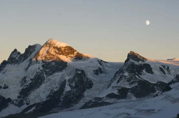 Framed Print : Moon rising over the Klein Matterhorn Framed Print : Moon rising over the Klein Matterhorn