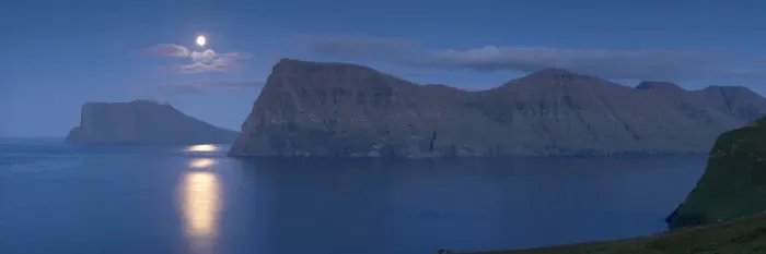 Framed Print : Moonrise on Kunoy and Vidoy headlands across Kalsoyarfjordur, from Kalsoy Island