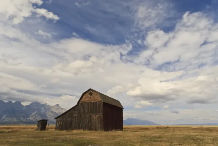 Framed Print : Mormon Row barn under a big sky in autumn (fall), Antelope Flats, Grand Teton National Park, Wyoming, United States of America, North America Framed Print : Mormon Row barn under a big sky in autumn (fall), Antelope Flats, Grand Teton National Park, Wyoming, United States of America, North America