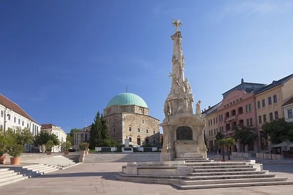 Mosque Church and Trinity Column in Szechenyi Square, Pecs, Southern Transdanubia, Hungary, Europe