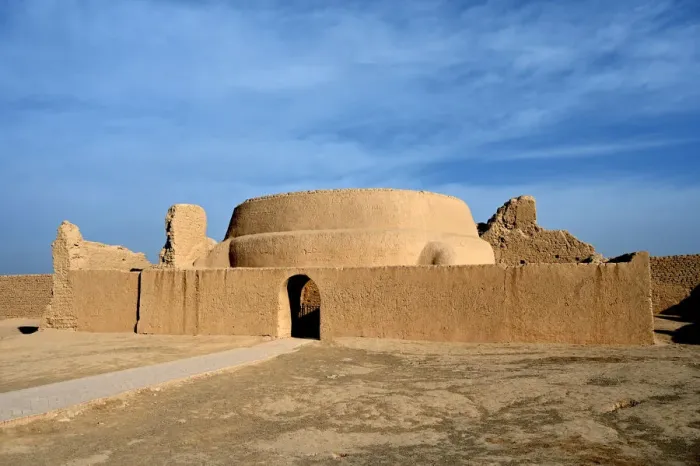 Framed Print : Mosque in the ruined ancient Silk Road oasis city of Gaochang, Taklamakan desert Framed Print : Mosque in the ruined ancient Silk Road oasis city of Gaochang, Taklamakan desert