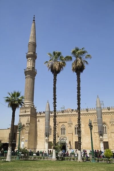 Mosque of Saiyidna Hussein, Cairo, Egypt, North Africa, Africa