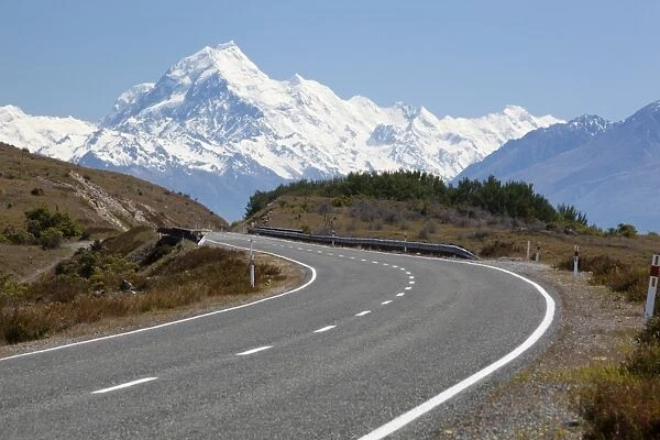 Mount Cook and Mount Cook Road with rental car, Mount Cook National Park, UNESCO World Heritage Site, Canterbury region, South Island, New Zealand, Pacific