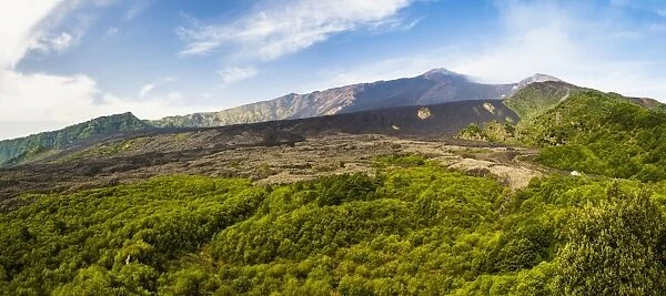Mount Etna Volcano, UNESCO World Heritage Site, Sicily, Italy, Europe