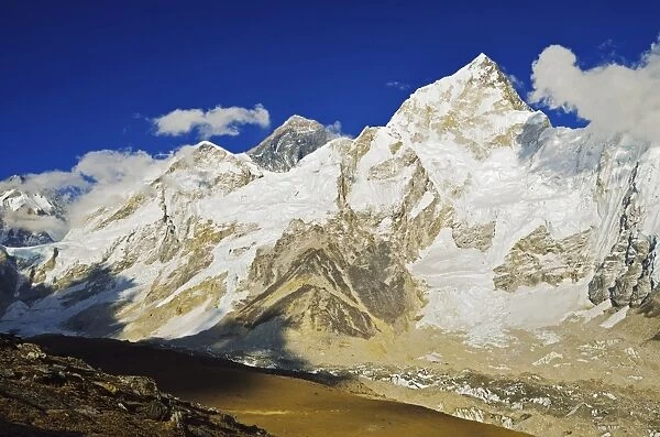 Mount Everest and Nuptse seen from Kala Patthar, Sagarmatha National Park, UNESCO World Heritage Site, Solukhumbu District, Sagarmatha, Eastern Region (Purwanchal), Nepal, Himalayas, Asia