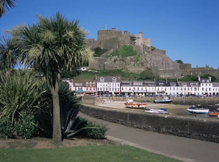 Framed Print : Mount Orgueil castle, palms and quayside, Gorey, Jersey, Channel Islands
