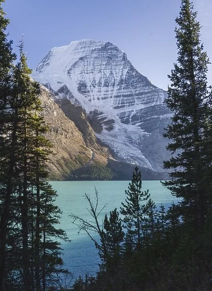 Mount Robson, UNESCO World Heritage Site, Canadian Rockies, British Columbia, Canada