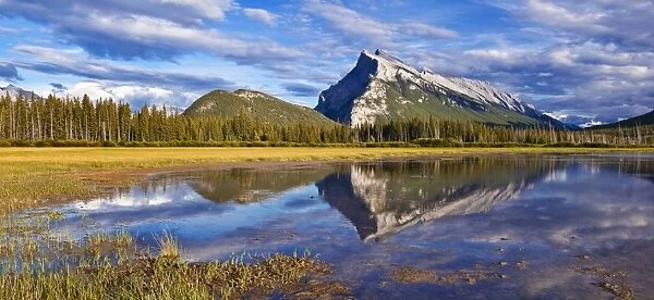 Mount Rundle rising above Vermillion Lakes drive, Banff National Park, UNESCO World Heritage Site, Alberta, Canadian Rockies, Canada, North America