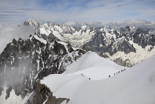Mountaineers and climbers, Mont Blanc Massif, Aiguille du Midi, Chamonix, Haute Savoie