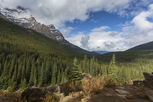 Mountainous landscape at Moraine Lake, Banff National Park, UNESCO World Heritage Site