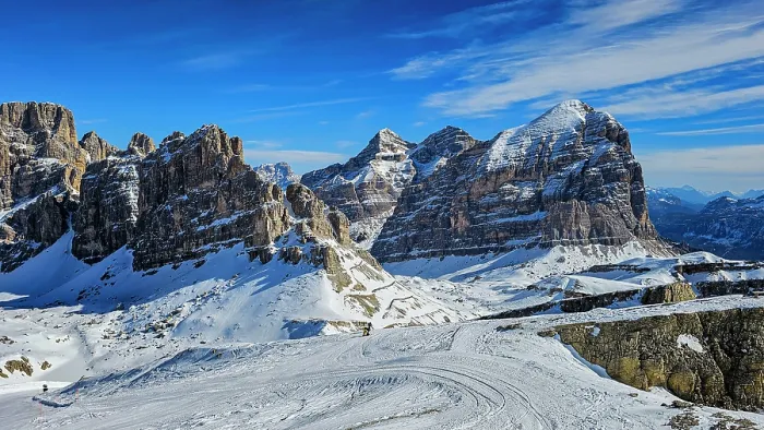 Framed Print : Mountains around Lagazuoi mountain station, Dolomites, Italy Framed Print : Mountains around Lagazuoi mountain station, Dolomites, Italy