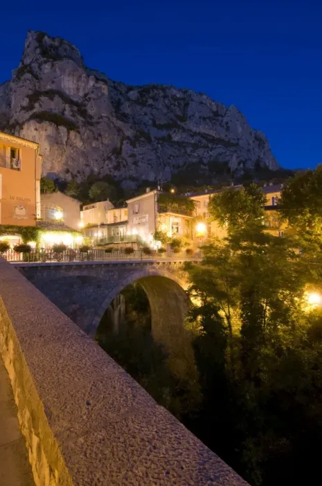 Framed Print : Moustiers-Sainte-Marie at dusk, Alpes-de-Haute-Provence, Provence, France, Europe Framed Print : Moustiers-Sainte-Marie at dusk, Alpes-de-Haute-Provence, Provence, France, Europe