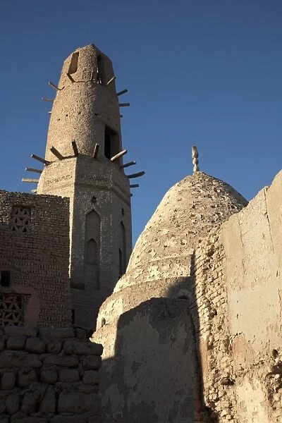 The mud-brick citadel at Al-Qasr, Dakhla Oasis, Egypt, North Africa, Africa