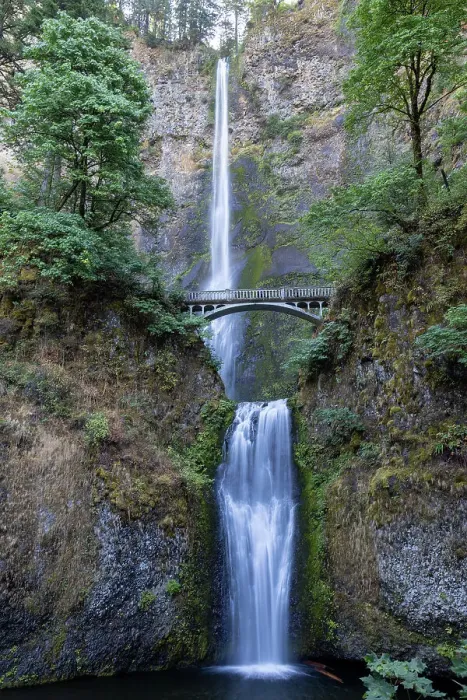Framed Print : Multnomah Falls, Oregon, United States of America, North America Framed Print : Multnomah Falls, Oregon, United States of America, North America