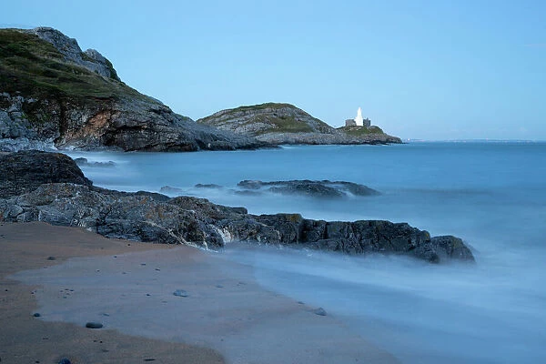 Mumbles Lighthouse and Bracelet Bay, Gower Peninsula, Swansea, West Glamorgan, Wales, United Kingdom, Europe