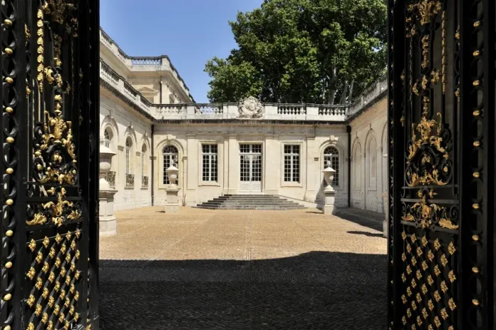 Framed Print : The Musee Calvet, Museum of Fine Arts and Archaeology, Avignon, Provence, France, Europe Framed Print : The Musee Calvet, Museum of Fine Arts and Archaeology, Avignon, Provence, France, Europe