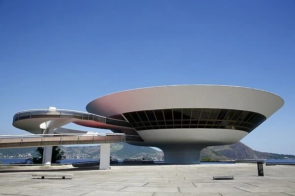 Museu do Arte Contemporanea (Museum of Contemporary Art), architect Oscar Niemeyer, Niteroi, Rio de Janeiro, Brazil, South America