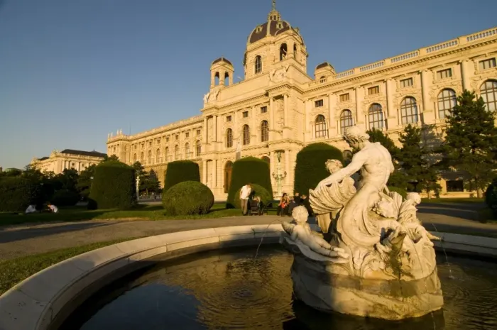 Framed Print : Museum of Fine Arts at Maria Teresa Platz, Vienna, Austria, Europe Framed Print : Museum of Fine Arts at Maria Teresa Platz, Vienna, Austria, Europe