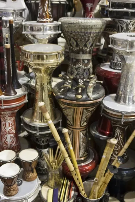 Framed Print : Musical instruments for sale, Grand Bazaar (Great Bazaar), Istanbul, Turkey, Europe Framed Print : Musical instruments for sale, Grand Bazaar (Great Bazaar), Istanbul, Turkey, Europe
