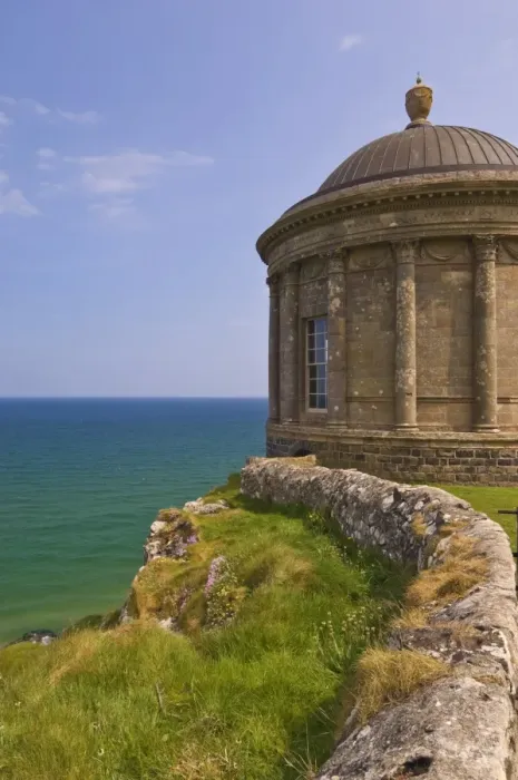 Framed Print : The Mussenden temple perched on a cliff edge, part of the Downhill Estate Framed Print : The Mussenden temple perched on a cliff edge, part of the Downhill Estate
