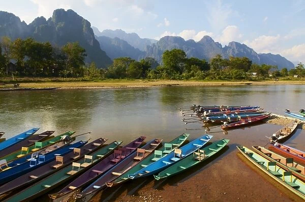 Nam Song River, Vang Vieng, Vientiane Province, Laos, Indochina, Southeast Asia, Asia