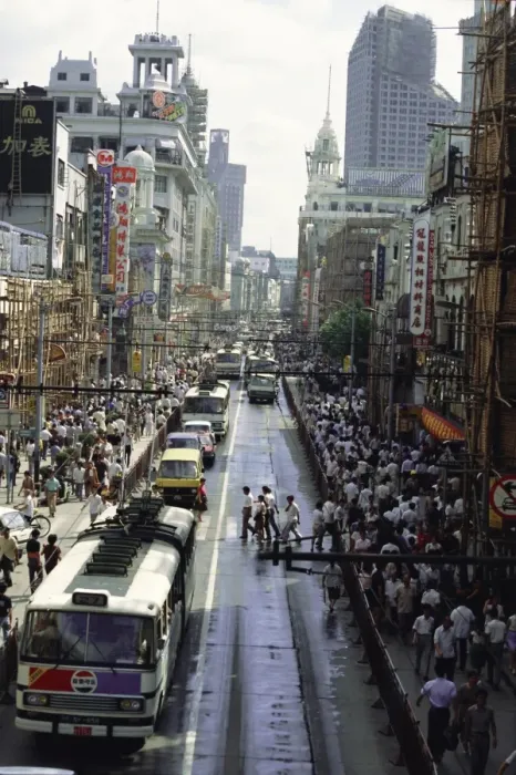 Framed Print : Nanjing Road, the main shopping street where cycles are banned to make space for buses Framed Print : Nanjing Road, the main shopping street where cycles are banned to make space for buses