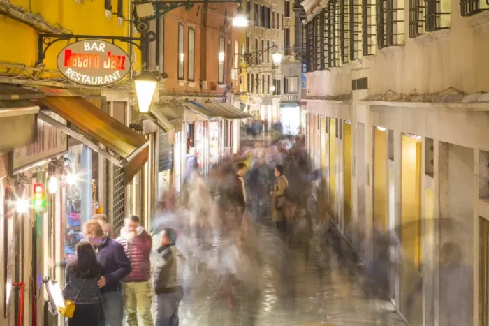 Framed Print : Narrow street at night, Venice, UNESCO World Heritage Site, Veneto, Italy, Europe Framed Print : Narrow street at night, Venice, UNESCO World Heritage Site, Veneto, Italy, Europe