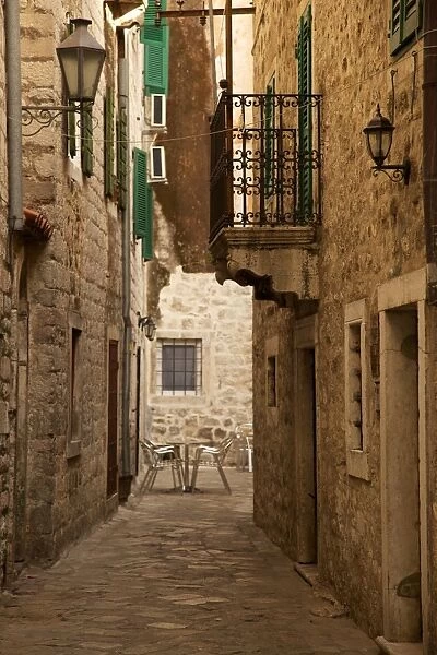 Narrow street, Old Town, Kotor, UNESCO World Heritage Site, Montenegro, Europe