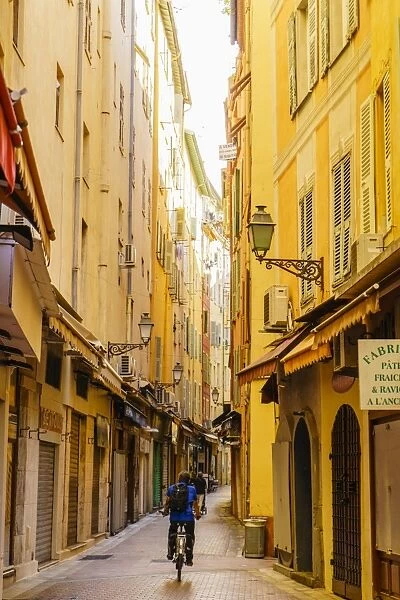 Narrow street in the Old Town, Vieille Ville, Nice, Alpes-Maritimes, Cote d Azur