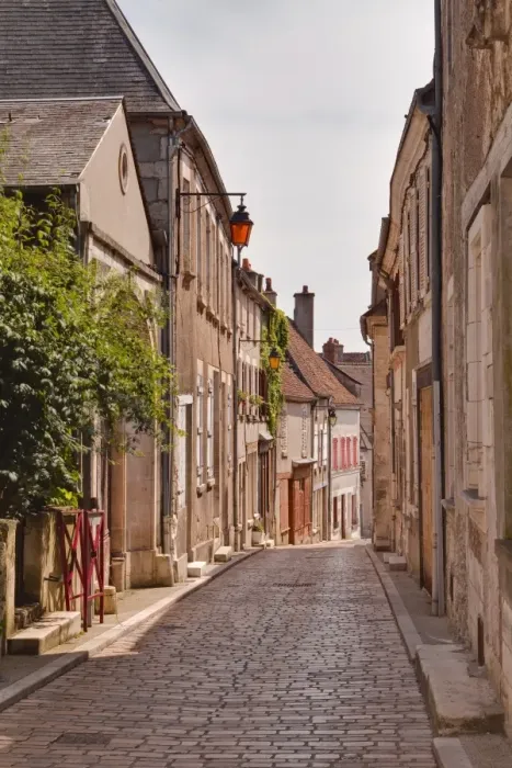 Framed Print : The narrow streets of the winegrowing village of Sancerre, Cher, Centre, France, Europe Framed Print : The narrow streets of the winegrowing village of Sancerre, Cher, Centre, France, Europe