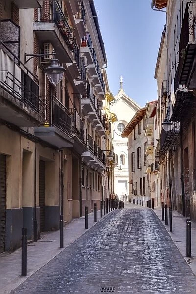 The narrow streets of Xativa, Valencia, Spain, Europe