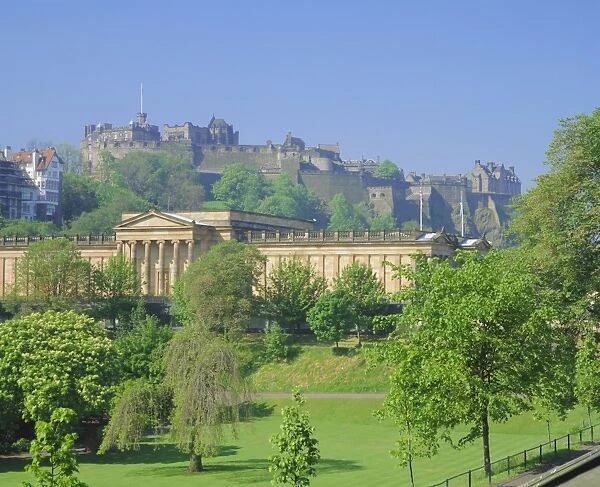 National Gallery and the Castle