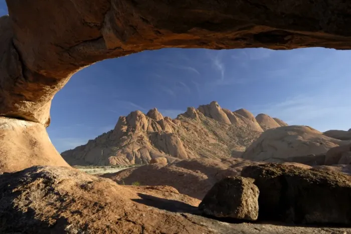 Framed Print : Natural arch, Spitskoppe mountains, Damaraland, Namibia, Africa Framed Print : Natural arch, Spitskoppe mountains, Damaraland, Namibia, Africa
