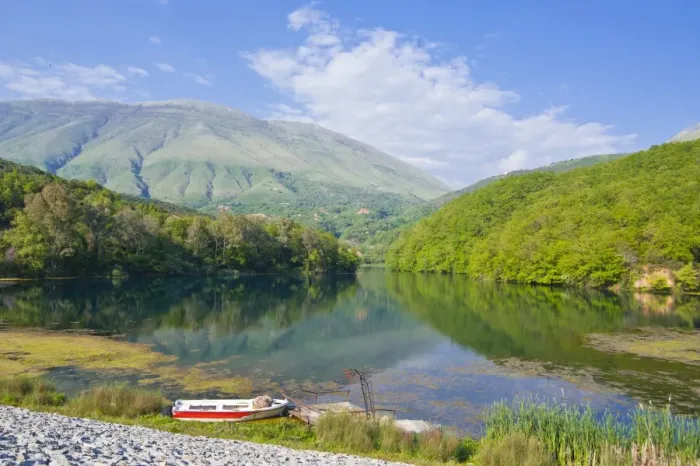 Framed Print : Natural spring Syri kalter, Albania, Europe Framed Print : Natural spring Syri kalter, Albania, Europe