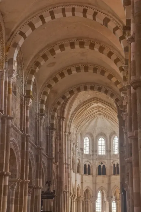 Framed Print : The nave of Basilique Sainte-Marie-Madeleine, Vezelay, Yonne, Burgundy, France, Europe Framed Print : The nave of Basilique Sainte-Marie-Madeleine, Vezelay, Yonne, Burgundy, France, Europe
