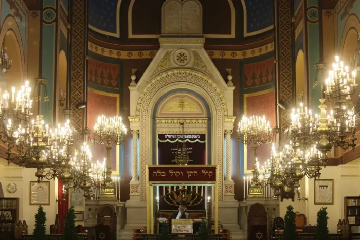 Framed Print : Nazareth Synagogue, Paris, France, Europe Framed Print : Nazareth Synagogue, Paris, France, Europe