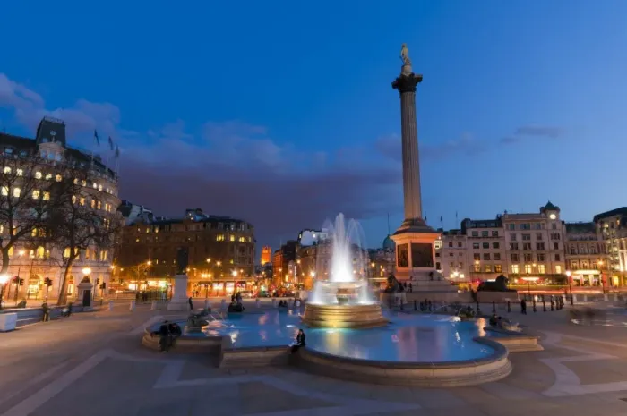 Framed Print : Nelsons Column and Trafalgar Square, London, England, United Kingdom, Europe Framed Print : Nelsons Column and Trafalgar Square, London, England, United Kingdom, Europe