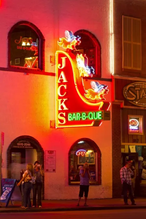 Framed Print : Neon sign on Broadway Street, Nashville, Tennessee, United States of America, North America Framed Print : Neon sign on Broadway Street, Nashville, Tennessee, United States of America, North America