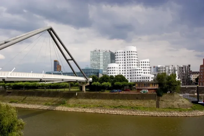 Framed Print : The Neuer Zollhof buildings by Frank Gehry at the Medienhafen Framed Print : The Neuer Zollhof buildings by Frank Gehry at the Medienhafen